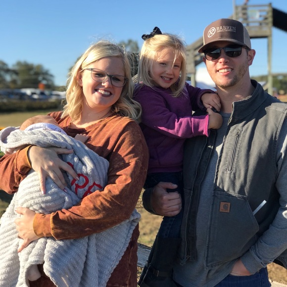 Meet your Posher, Cheyenne - Picture 1 of 1